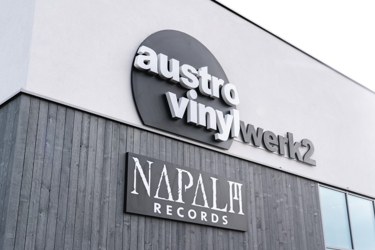 Außenansicht des Austro Vinyl Gebäudes