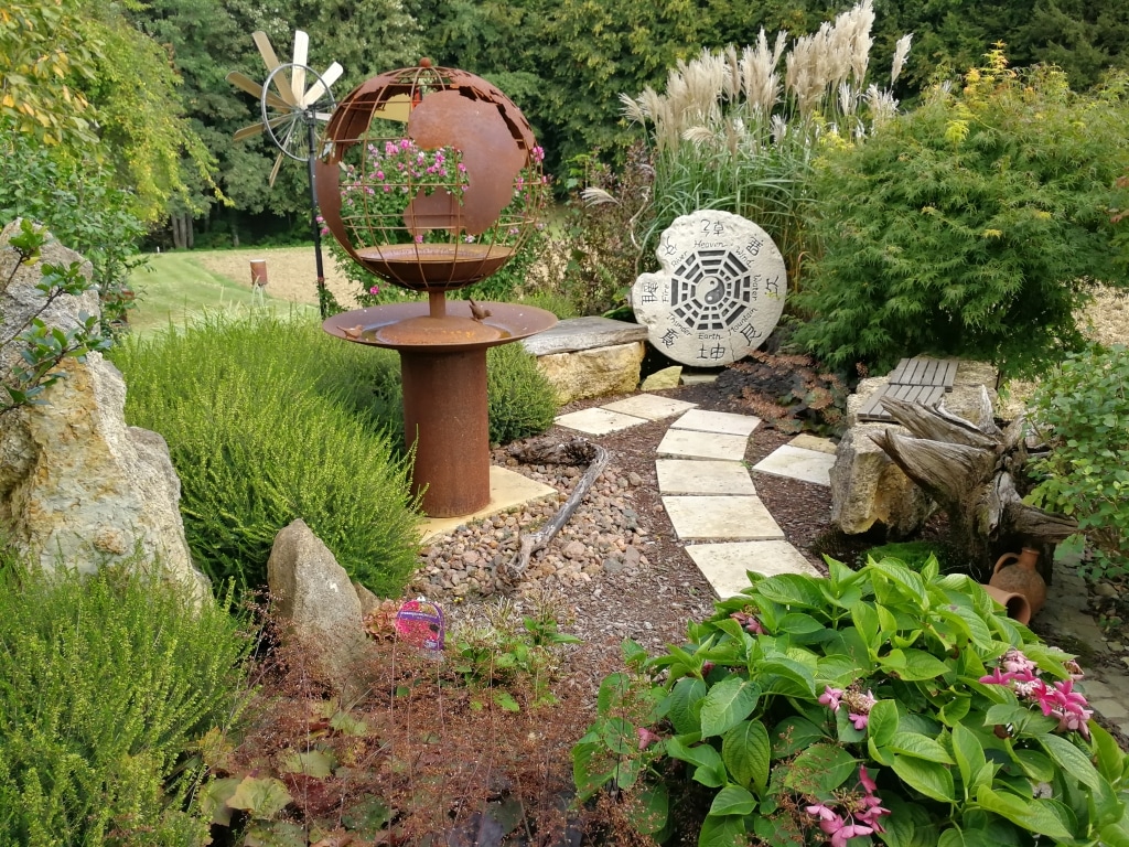 Ein Ruhe- und Rückzugsbereich im Garten von Familie Neuhold