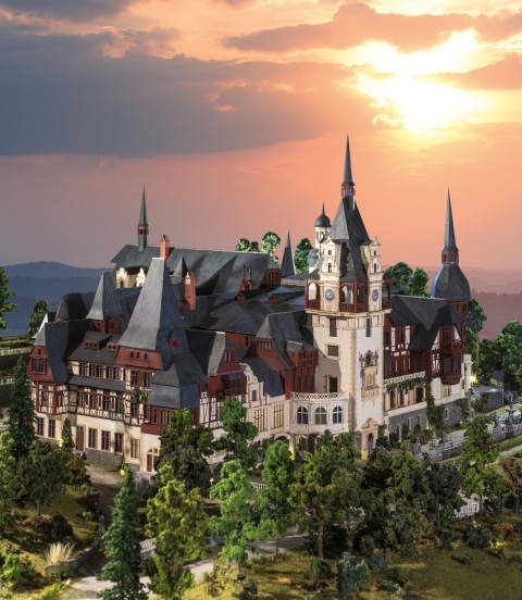 Detailgenaue Miniatur des Schloss Peles