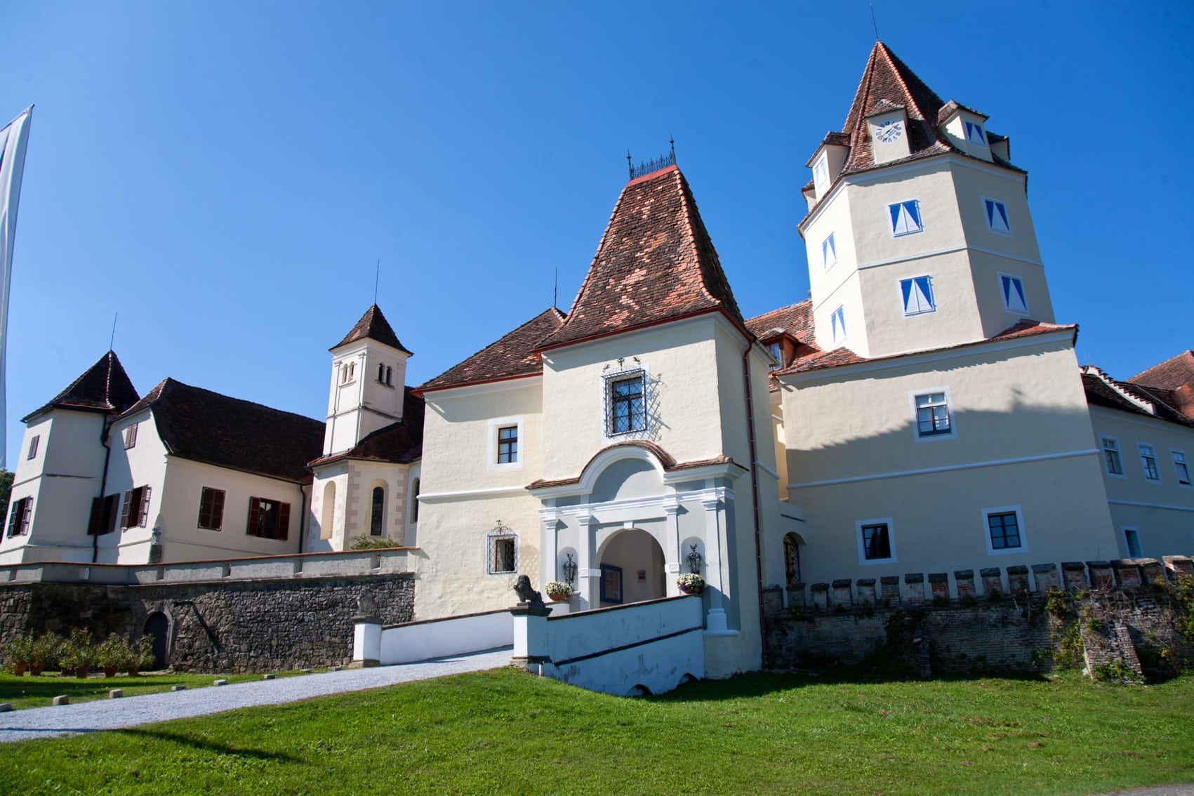 Schloss Kornberg Vorderansicht