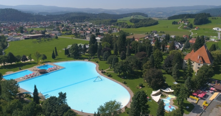 Luftaufnahme des Schlossbad Bärnbach